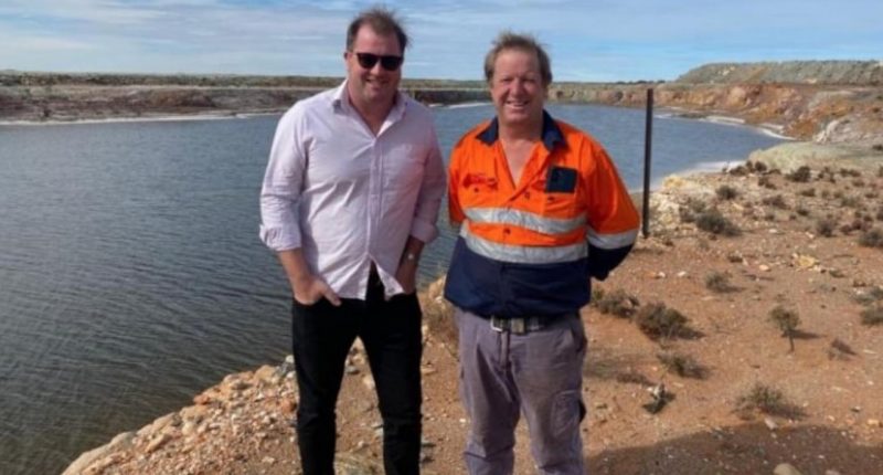 OzAurum Resources (ASX:OZM) - CEO, Andrew Pumphrey (right) and Executive Director, Martin Holland (left)
